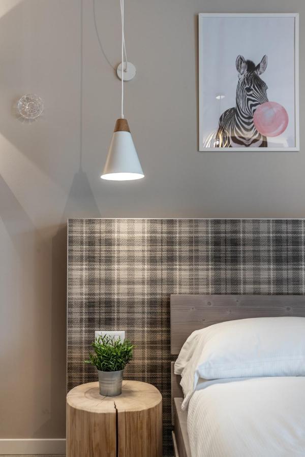 Sei Garda Apartments Peschiera del Garda Luaran gambar