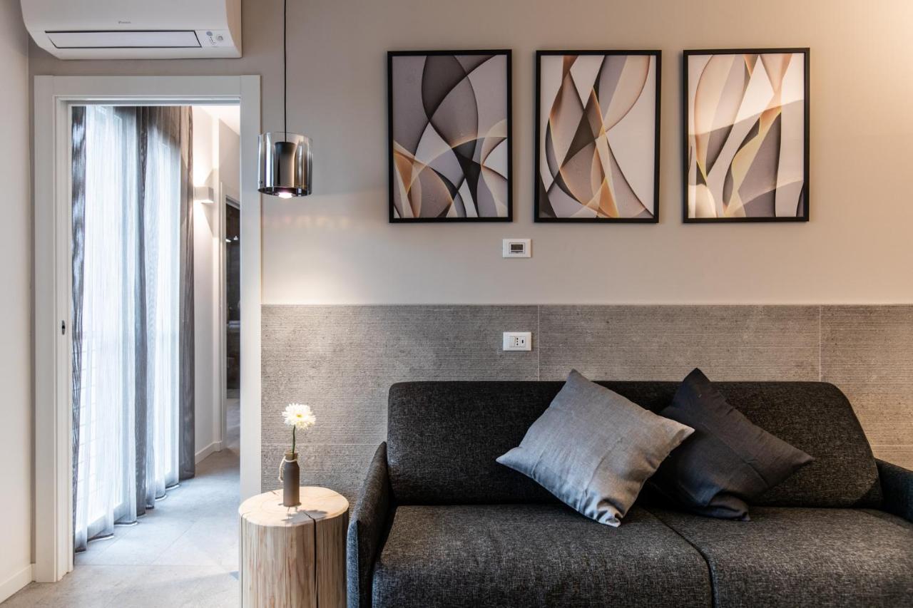 Sei Garda Apartments Peschiera del Garda Luaran gambar