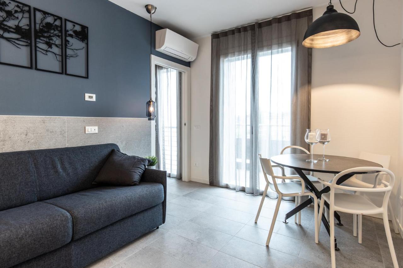 Sei Garda Apartments Peschiera del Garda Luaran gambar