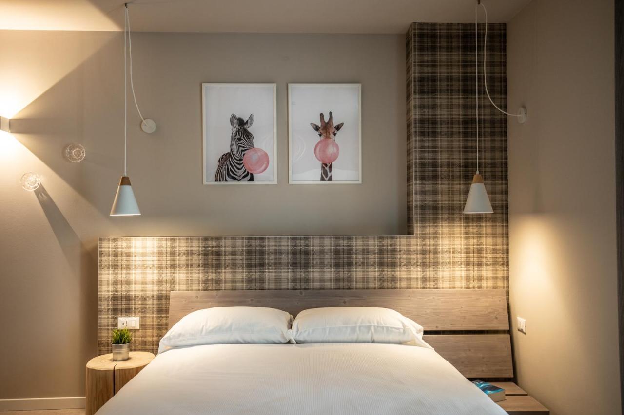 Sei Garda Apartments Peschiera del Garda Luaran gambar