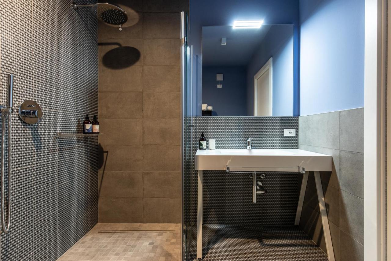 Sei Garda Apartments Peschiera del Garda Luaran gambar