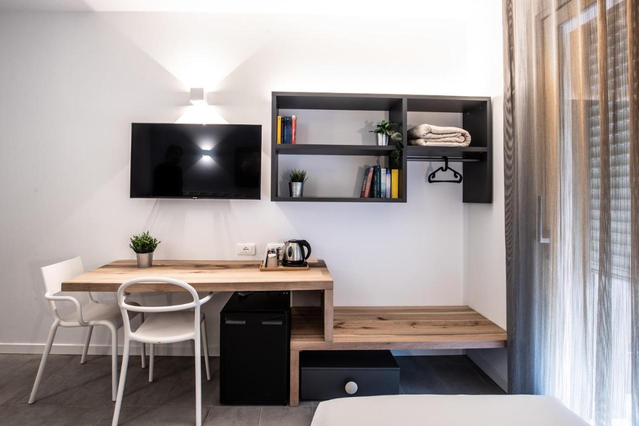 Sei Garda Apartments Peschiera del Garda Luaran gambar