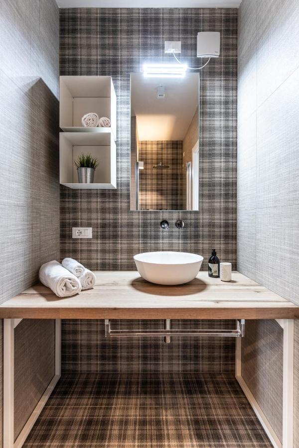 Sei Garda Apartments Peschiera del Garda Luaran gambar