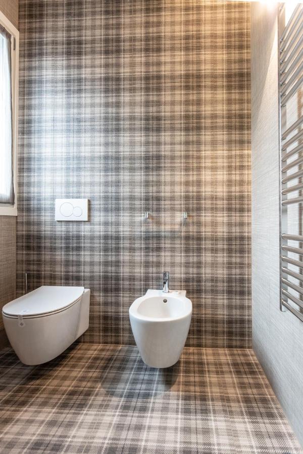 Sei Garda Apartments Peschiera del Garda Luaran gambar