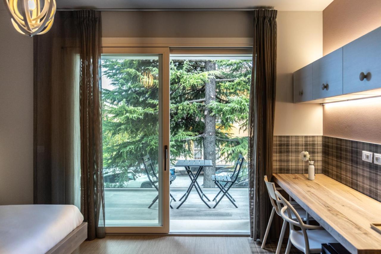 Sei Garda Apartments Peschiera del Garda Luaran gambar