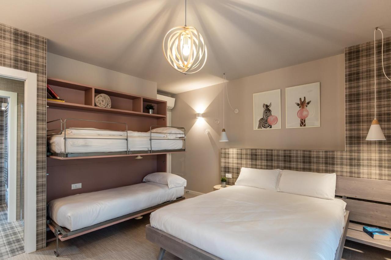 Sei Garda Apartments Peschiera del Garda Luaran gambar