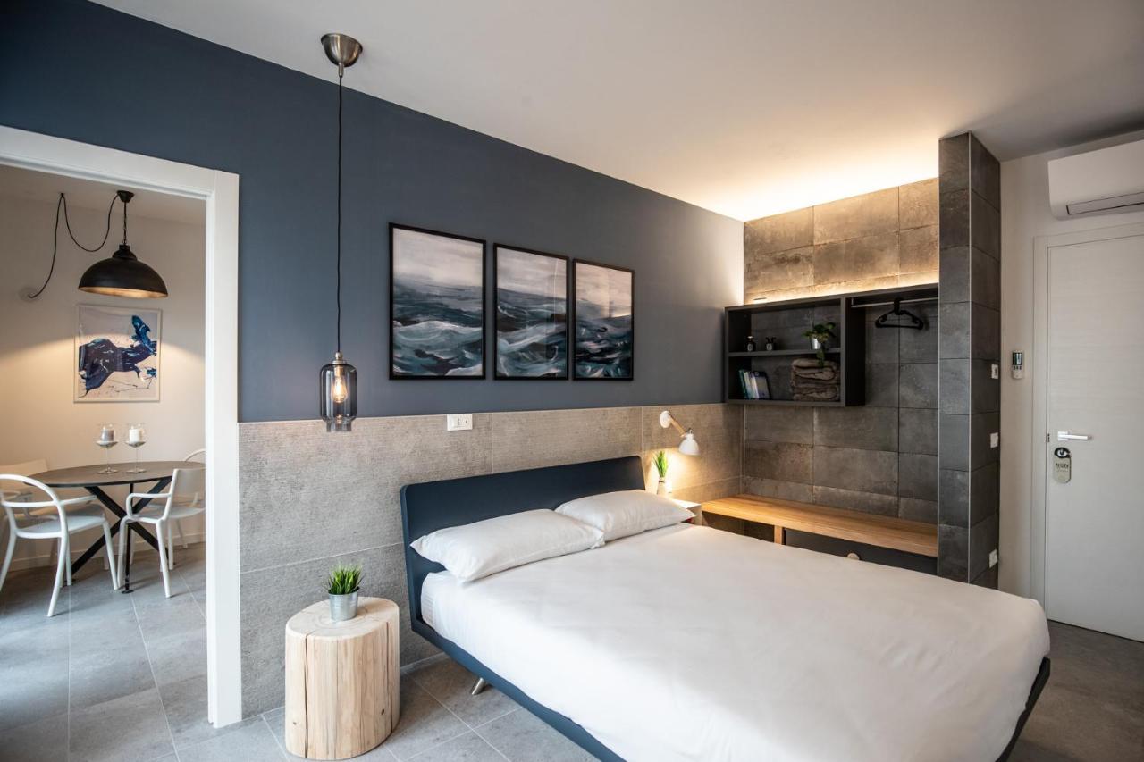 Sei Garda Apartments Peschiera del Garda Luaran gambar