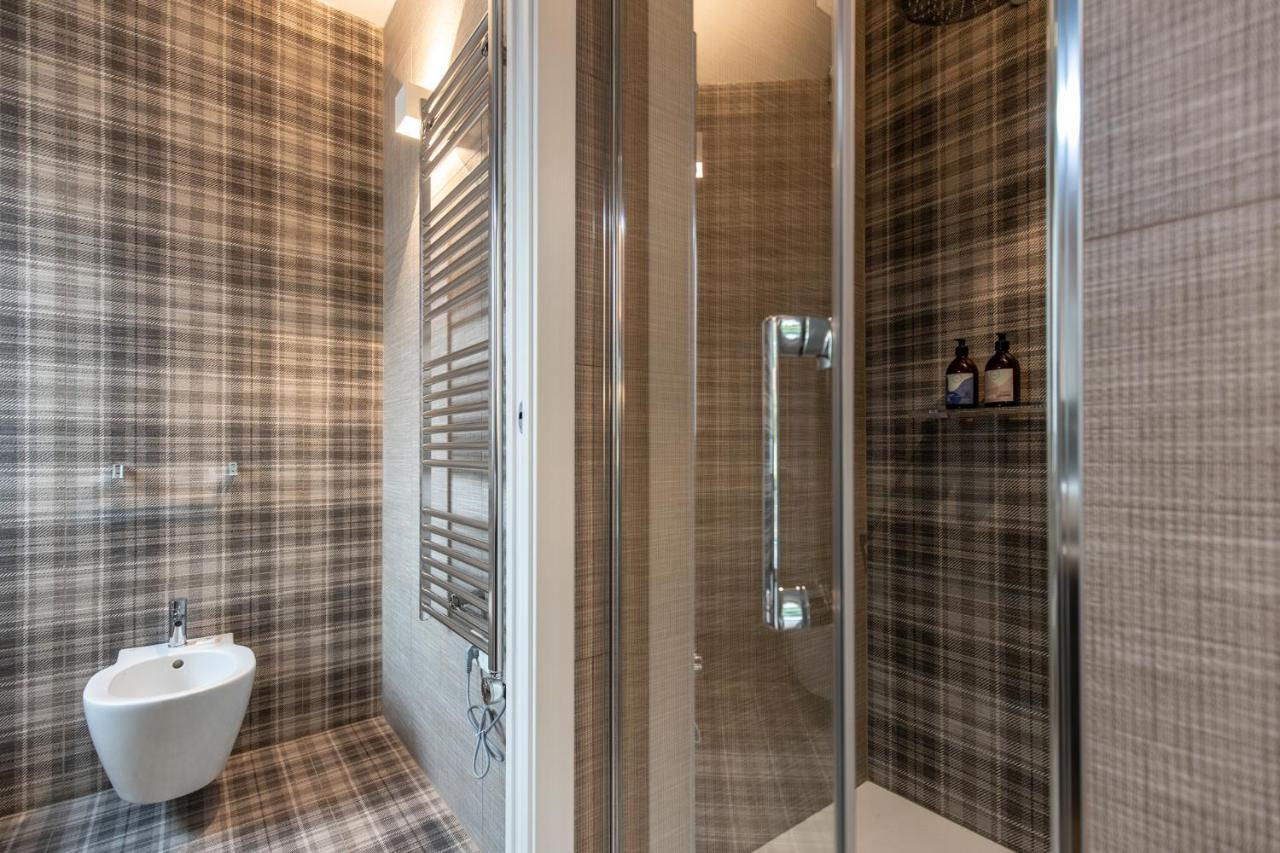 Sei Garda Apartments Peschiera del Garda Luaran gambar