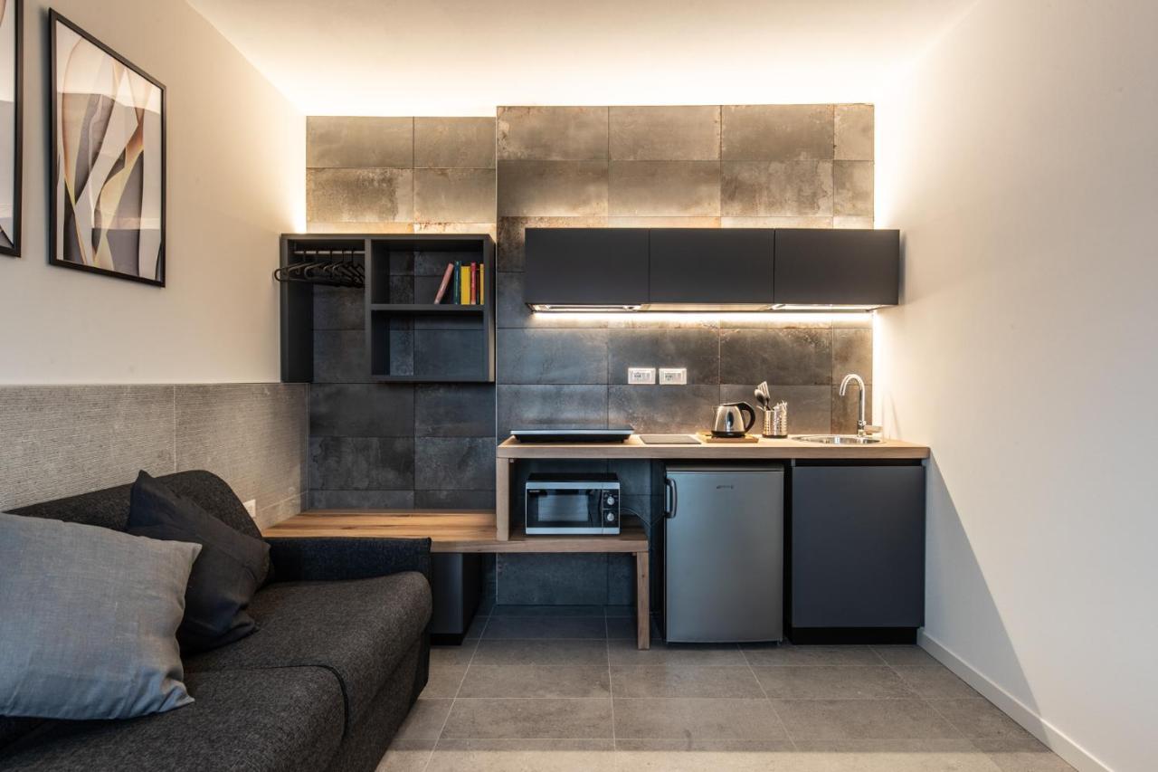 Sei Garda Apartments Peschiera del Garda Luaran gambar